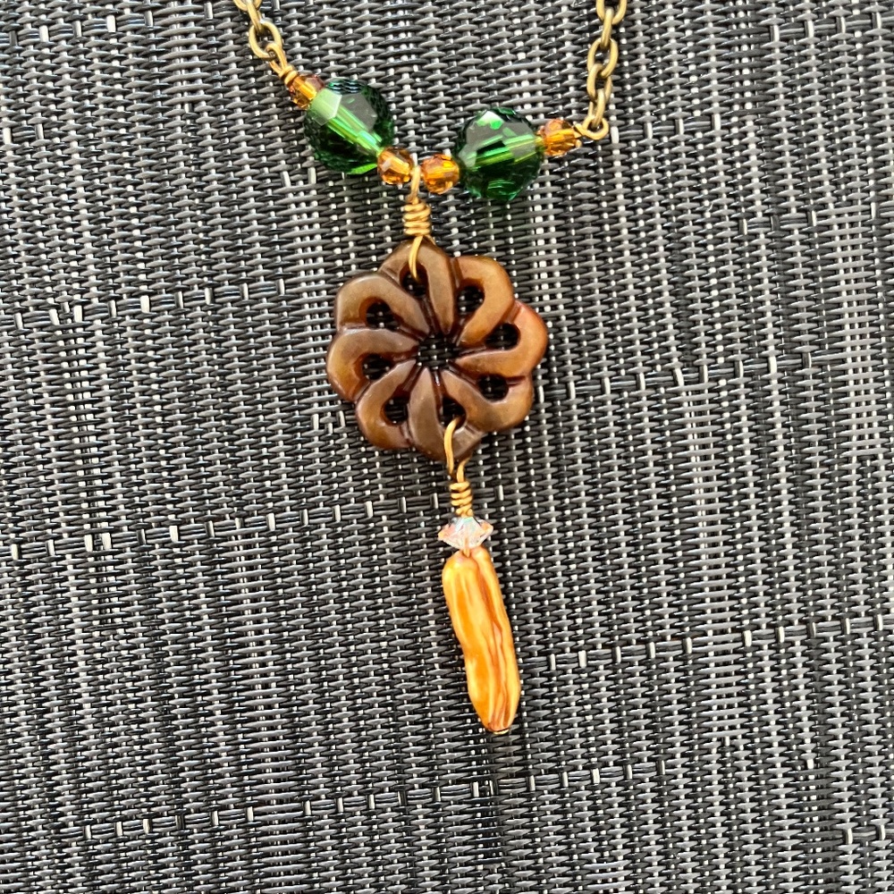 NECKLACE - Picture 4 of 4
